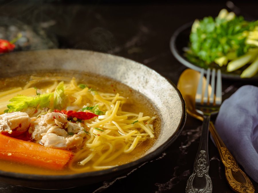 鹿邑月嫂月子餐汤面与配菜,产后营养搭配