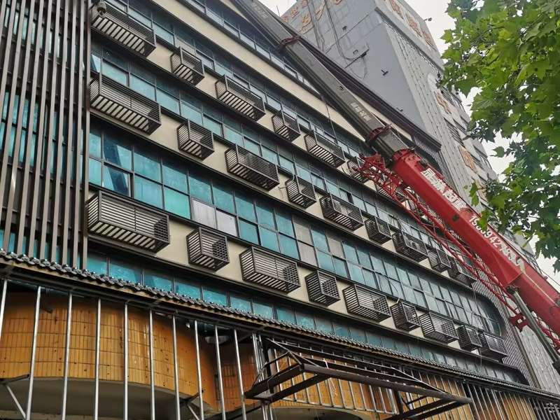 鹿邑食品/制造企业工厂车间洗地机清洗环氧地坪,工厂日常保洁服务。